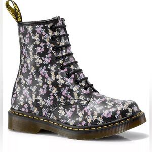 Floral Dr Marten boots, love this print!